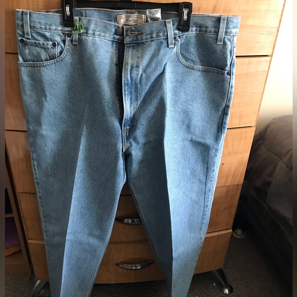 Levi Relaxed fit / Levi Strauss Blue Jeans (Altered)